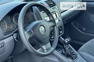 Универсал Volkswagen Golf 2008 в Ровно