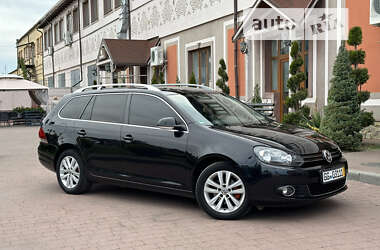 Универсал Volkswagen Golf 2011 в Стрые