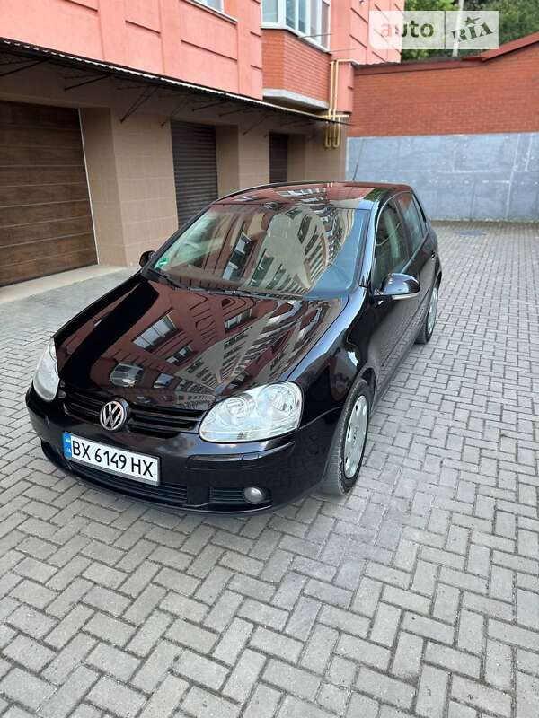 Хэтчбек Volkswagen Golf 2006 в Хмельницком