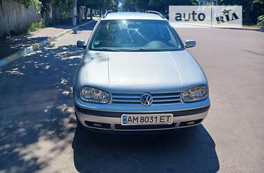 Універсал Volkswagen Golf 2001 в Радомишлі