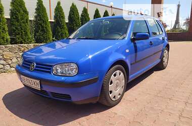 Хэтчбек Volkswagen Golf 2001 в Виннице