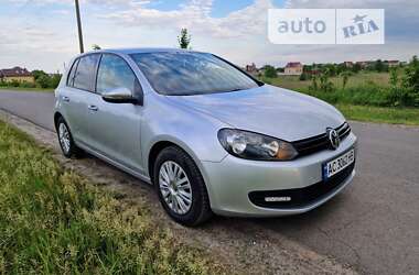 Хэтчбек Volkswagen Golf 2009 в Луцке