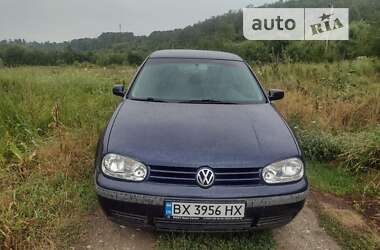 Хетчбек Volkswagen Golf 2002 в Чемерівцях