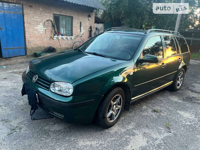 Универсал Volkswagen Golf 2000 в Луцке