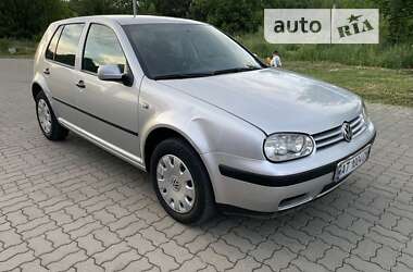 Хэтчбек Volkswagen Golf 2003 в Стрые