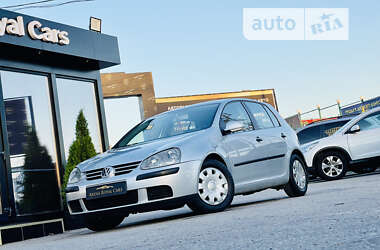 Хэтчбек Volkswagen Golf 2004 в Харькове