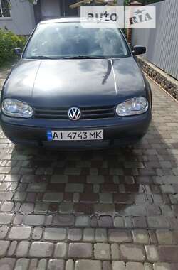 Хетчбек Volkswagen Golf 2000 в Києві