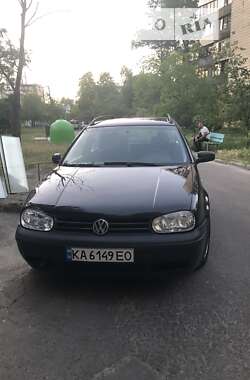 Універсал Volkswagen Golf 2004 в Києві