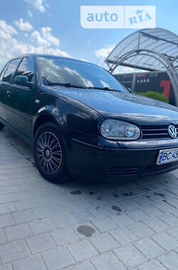 Хэтчбек Volkswagen Golf 1998 в Старом Самборе