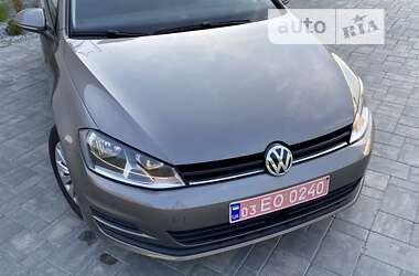 Универсал Volkswagen Golf 2015 в Луцке