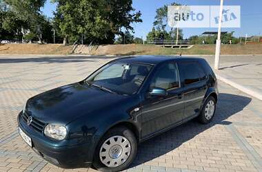 Хэтчбек Volkswagen Golf 2003 в Измаиле