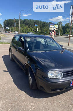 Хэтчбек Volkswagen Golf 2002 в Чернигове