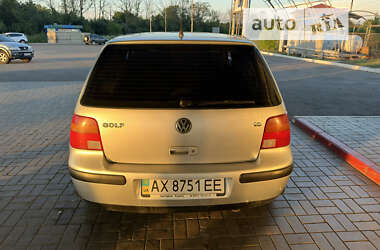 Хэтчбек Volkswagen Golf 2003 в Харькове