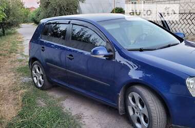 Хэтчбек Volkswagen Golf 2005 в Харькове