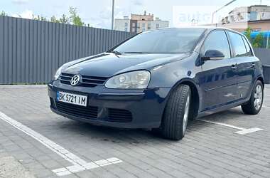 Хетчбек Volkswagen Golf 2008 в Рівному