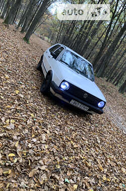 Хэтчбек Volkswagen Golf 1986 в 