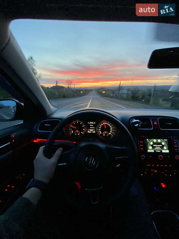 Універсал Volkswagen Golf 2011 в Івано-Франківську