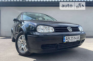 Хэтчбек Volkswagen Golf 2001 в Виннице