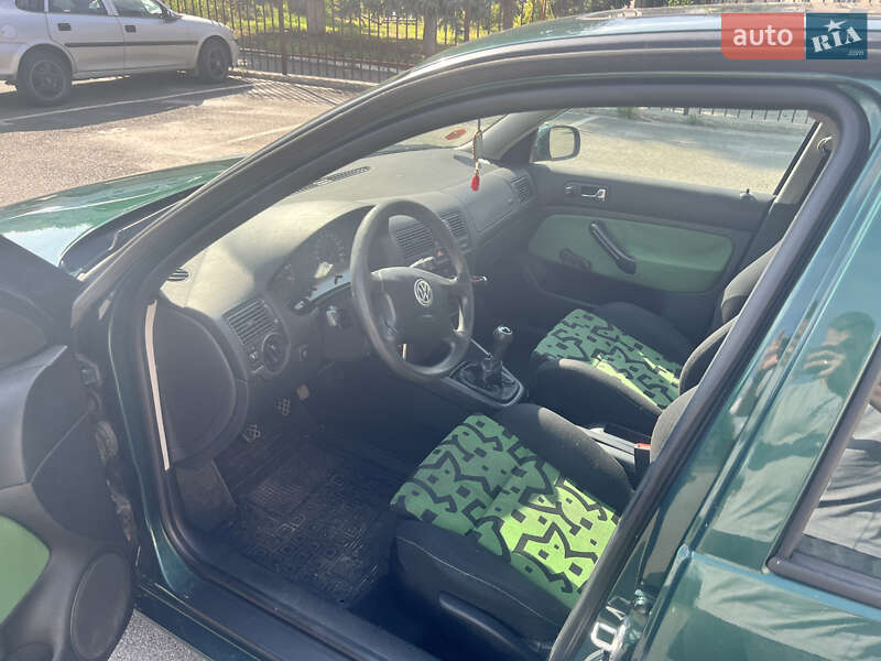 Хэтчбек Volkswagen Golf 1998 в Борисполе