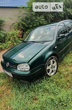 Хэтчбек Volkswagen Golf 2000 в Маяках