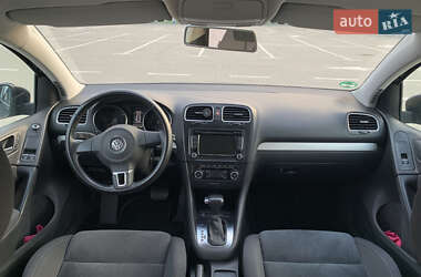 Хетчбек Volkswagen Golf 2009 в Нововолинську