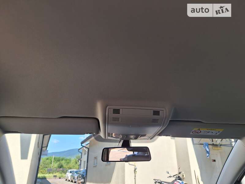 Хетчбек Volkswagen Golf 2019 в Сваляві