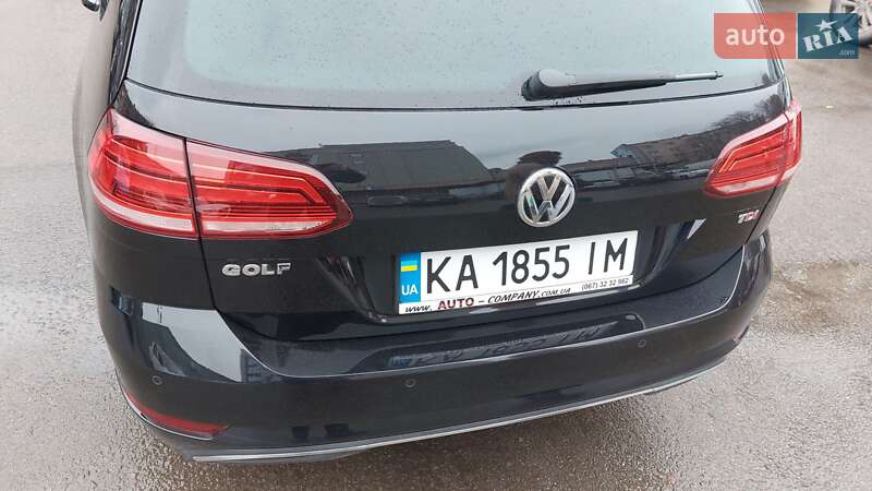 Универсал Volkswagen Golf 2017 в Киеве