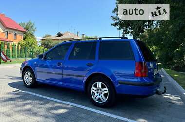 Універсал Volkswagen Golf 2001 в Яворові