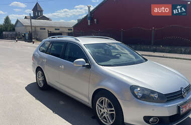 Універсал Volkswagen Golf 2012 в 
