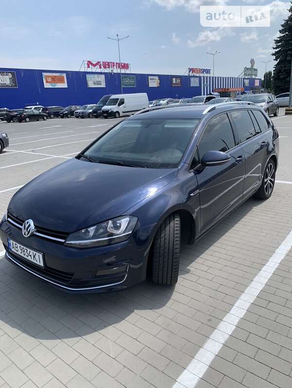 Универсал Volkswagen Golf 2015 в 