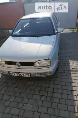 Хэтчбек Volkswagen Golf 1995 в Полтаве