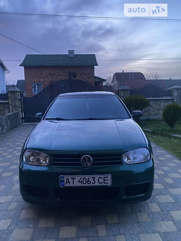 Хетчбек Volkswagen Golf 2000 в Івано-Франківську