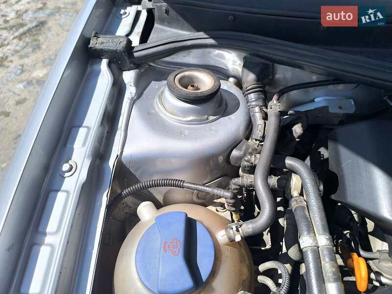 Универсал Volkswagen Golf 2002 в Бердичеве