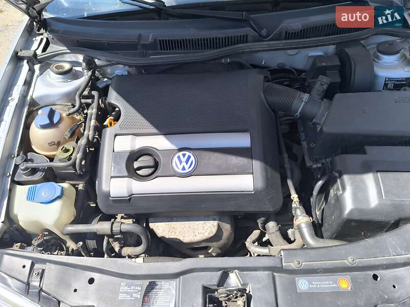 Универсал Volkswagen Golf 2002 в Бердичеве