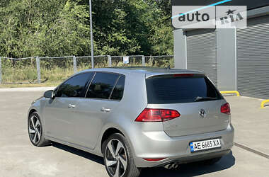 Хэтчбек Volkswagen Golf 2014 в Днепре