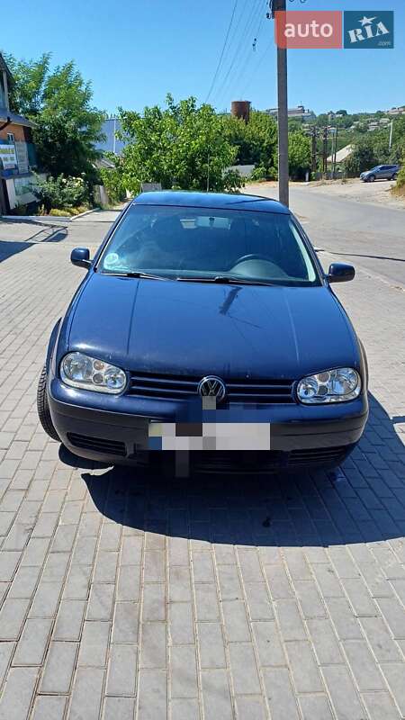 Volkswagen Golf 2001