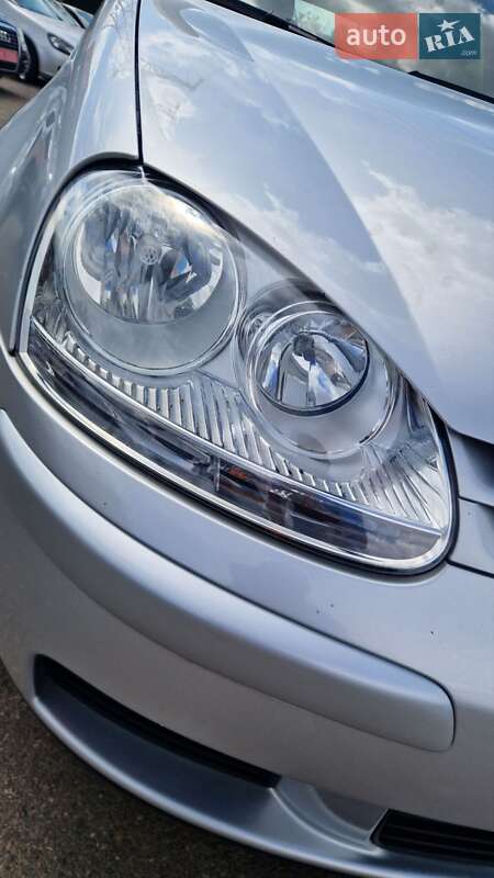 Хэтчбек Volkswagen Golf 2007 в Николаеве