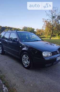 Универсал Volkswagen Golf 2001 в Луцке