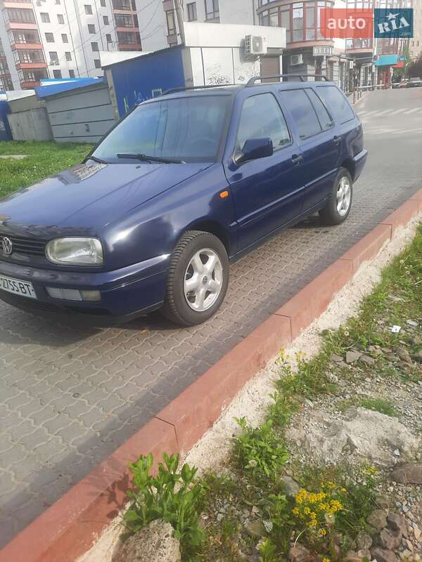 Універсал Volkswagen Golf 1996 в Івано-Франківську