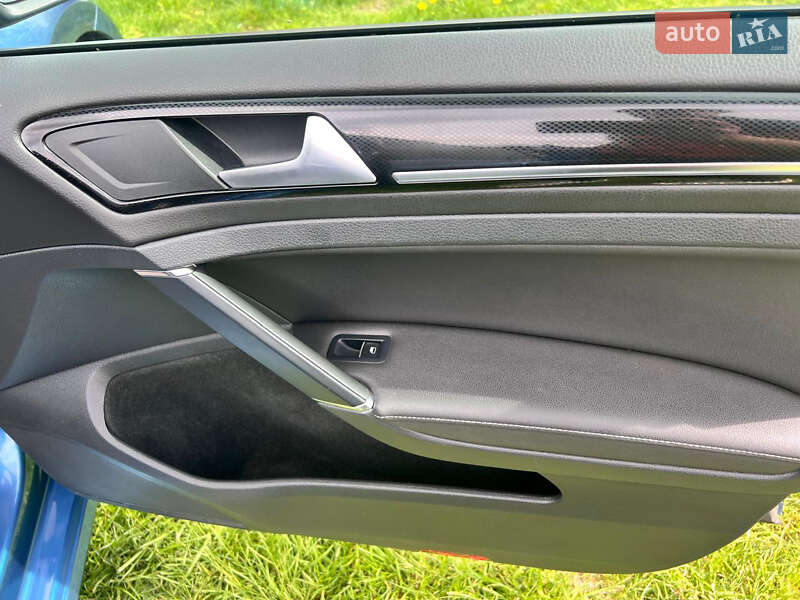 Хетчбек Volkswagen Golf 2013 в Луцьку