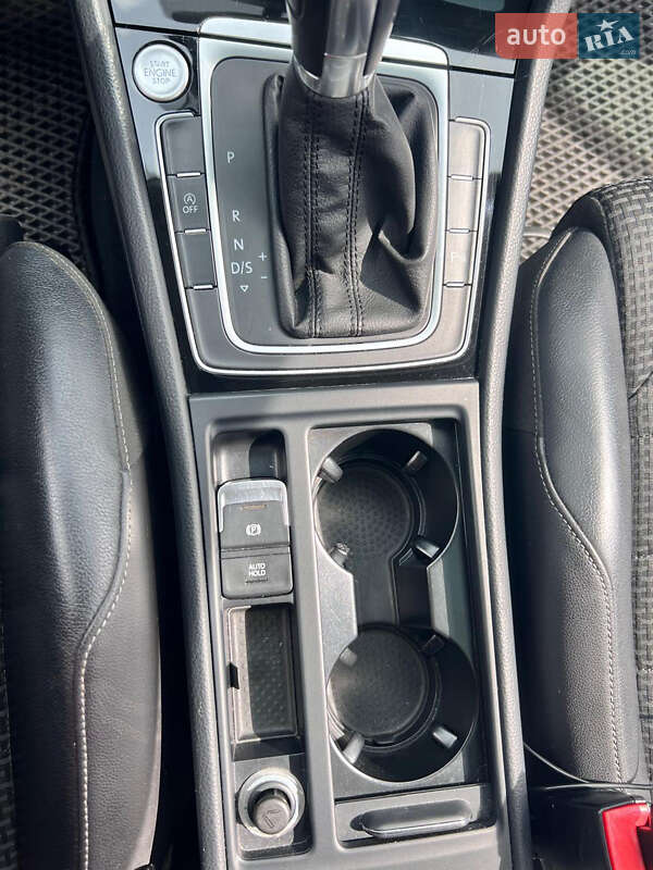 Хетчбек Volkswagen Golf 2013 в Луцьку