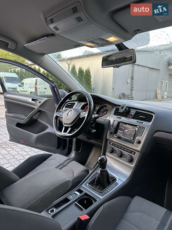 Универсал Volkswagen Golf 2014 в Львове