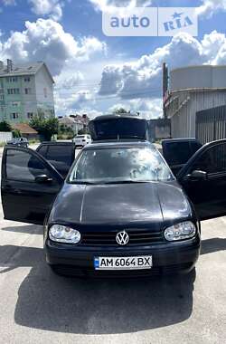 Хэтчбек Volkswagen Golf 2000 в Киеве