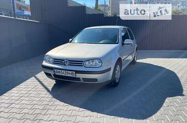 Хетчбек Volkswagen Golf 1999 в Житомирі