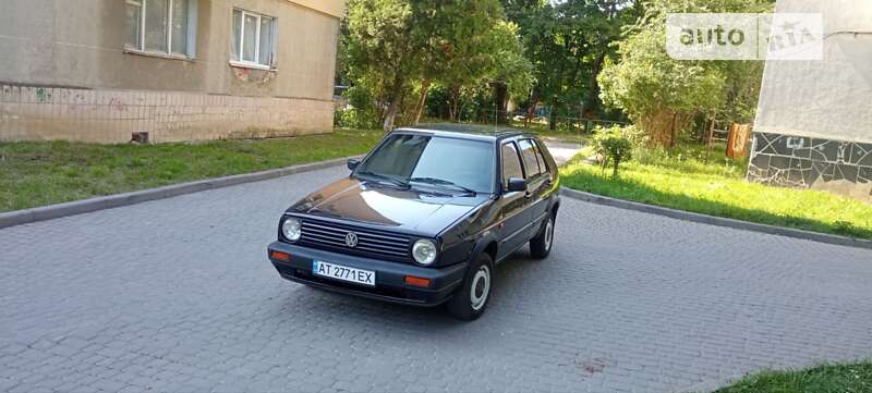 Хетчбек Volkswagen Golf 1990 в Надвірній