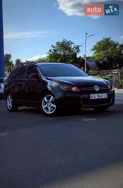 Универсал Volkswagen Golf 2011 в Вишневом