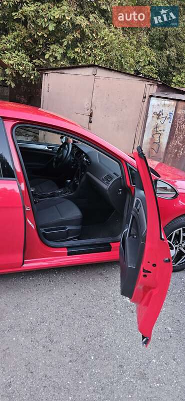 Хетчбек Volkswagen Golf 2018 в Кривому Розі