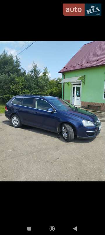 Універсал Volkswagen Golf 2008 в Івано-Франківську