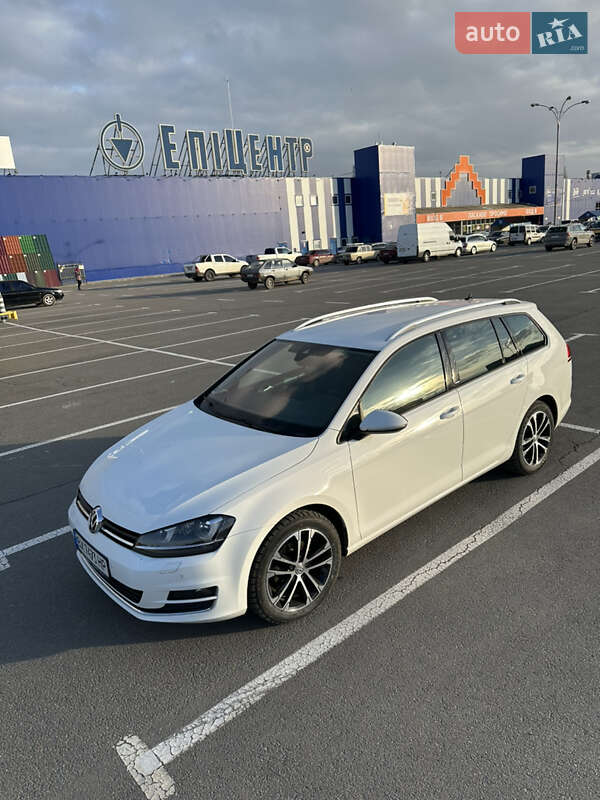 Універсал Volkswagen Golf 2016 в Кам'янець-Подільському