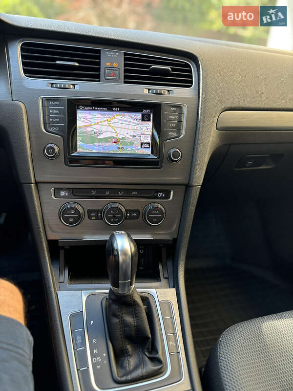 Универсал Volkswagen Golf 2013 в Киеве фото 5 Универсал Volkswagen Golf 2013 в Киеве